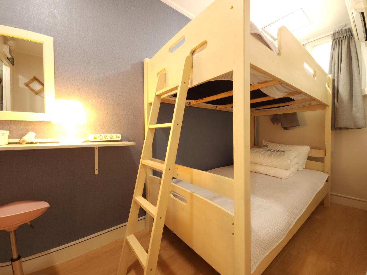 Oyo Myeongdong 5 Lodge Seoul Exterior foto