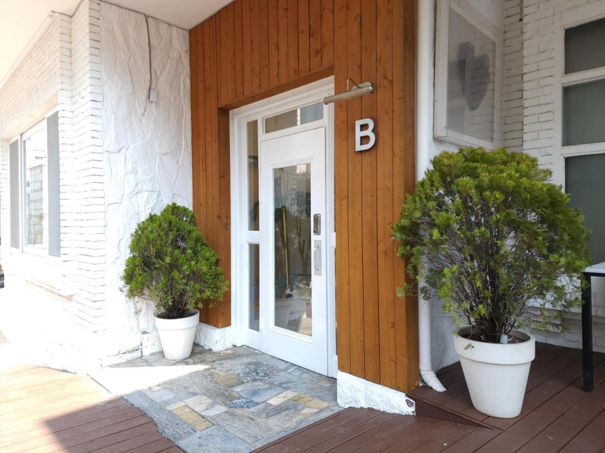 Oyo Myeongdong 5 Lodge Seoul Exterior foto