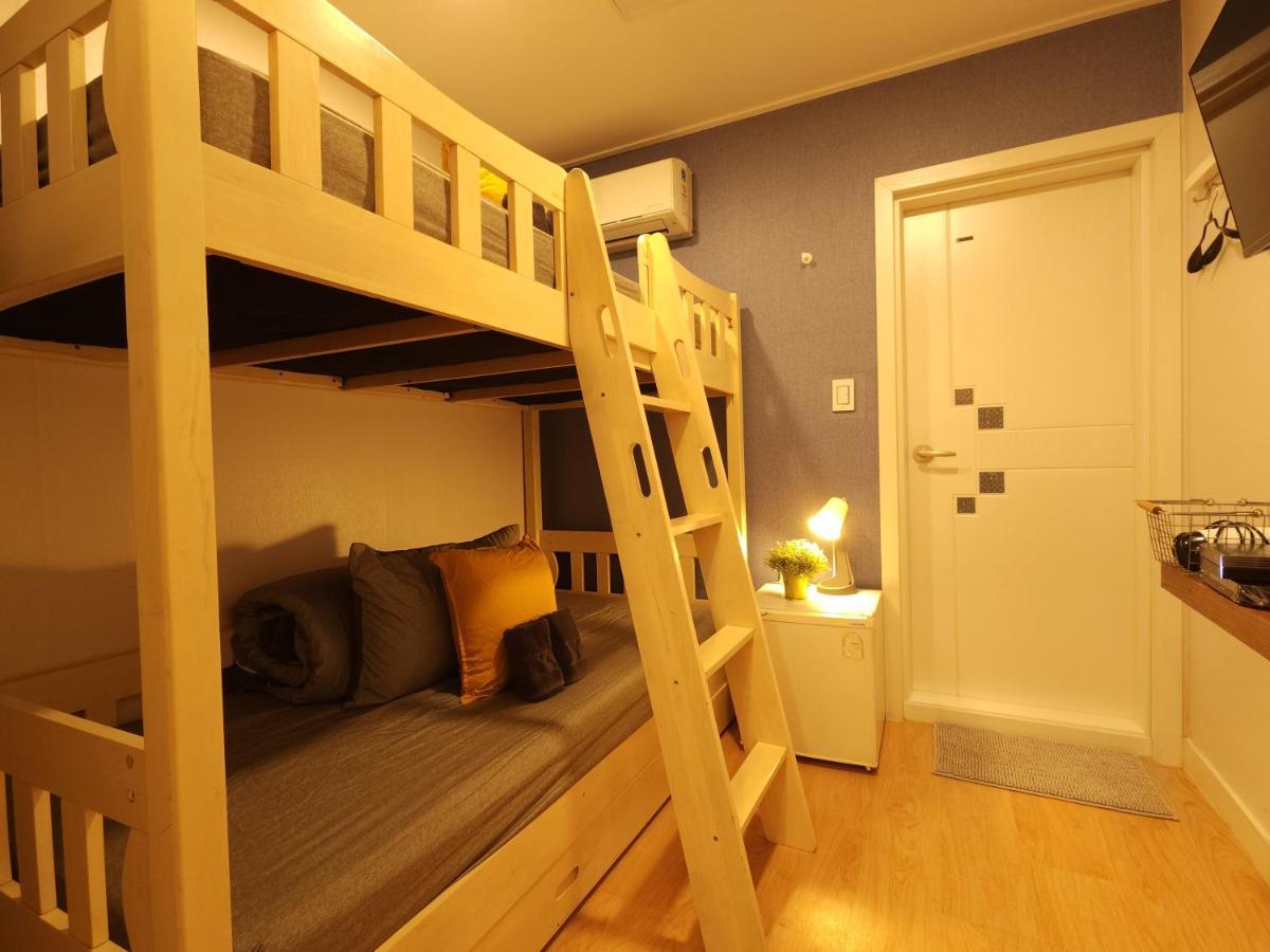 Oyo Myeongdong 5 Lodge Seoul Exterior foto