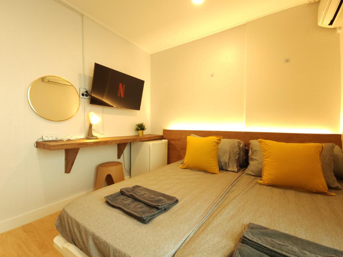 Oyo Myeongdong 5 Lodge Seoul Exterior foto
