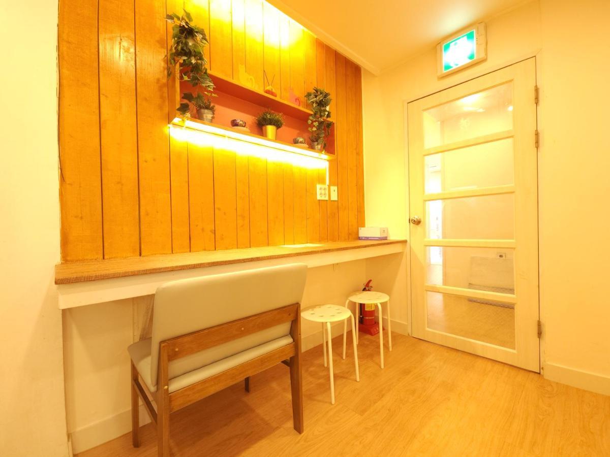 Oyo Myeongdong 5 Lodge Seoul Exterior foto